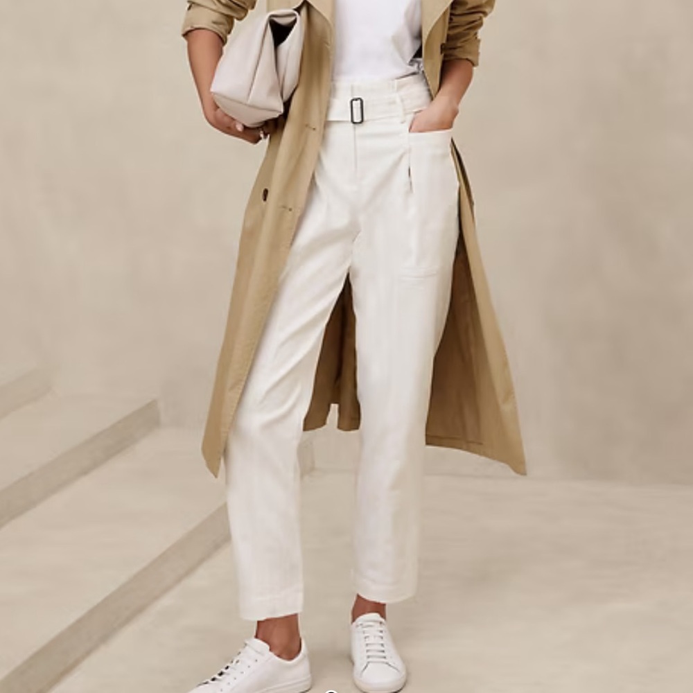 Banana Republic Twill Belted tapered pant